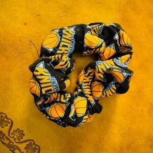 NBA New York Knicks Elastic Black & Orange Hair Scrunchie NEW